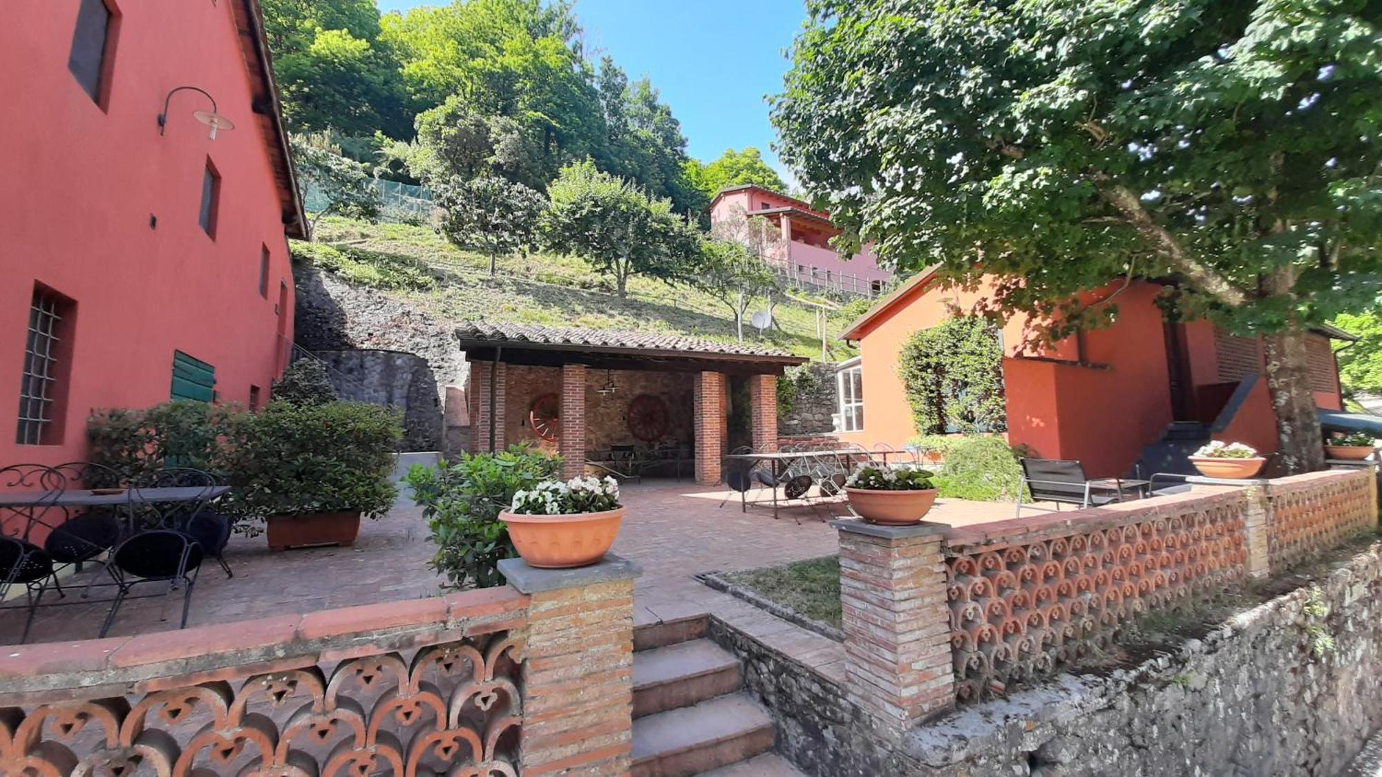 Agriturismo La Torre บาญญี ดี ลุกกา ภายนอก รูปภาพ